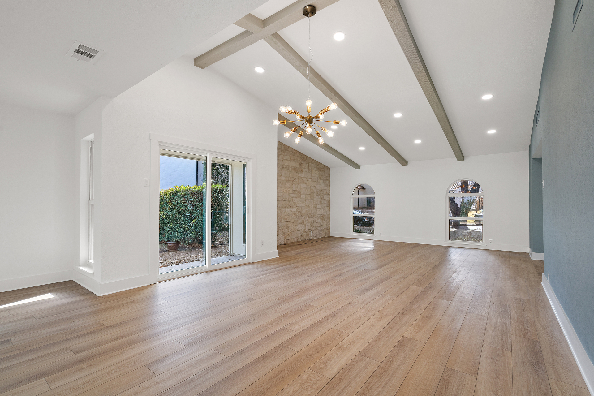 Full home renovation in Lakewood Dallas - gallery photo 6