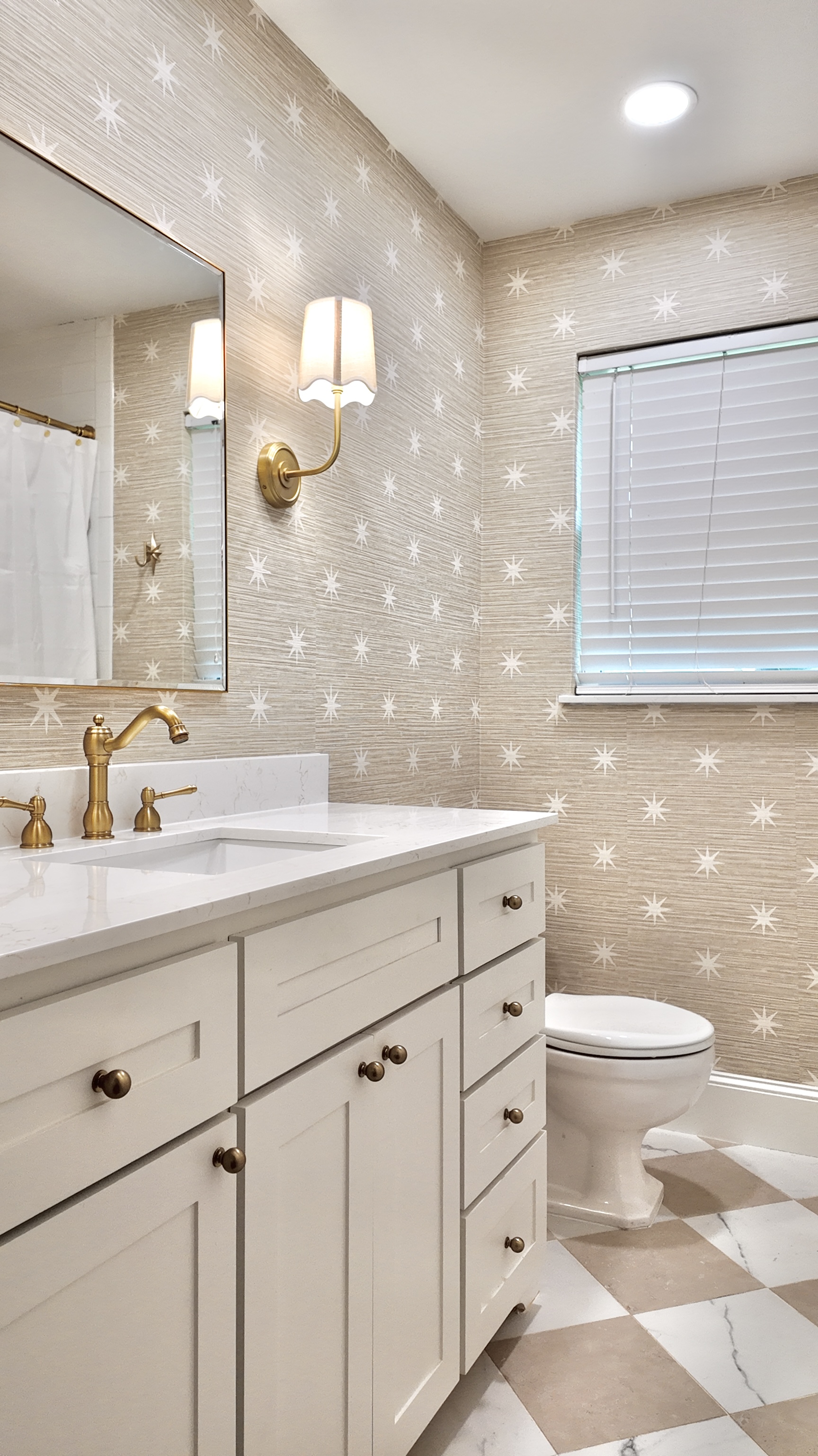 Guest bathroom remodel in Lakewood Dallas - after photo 2