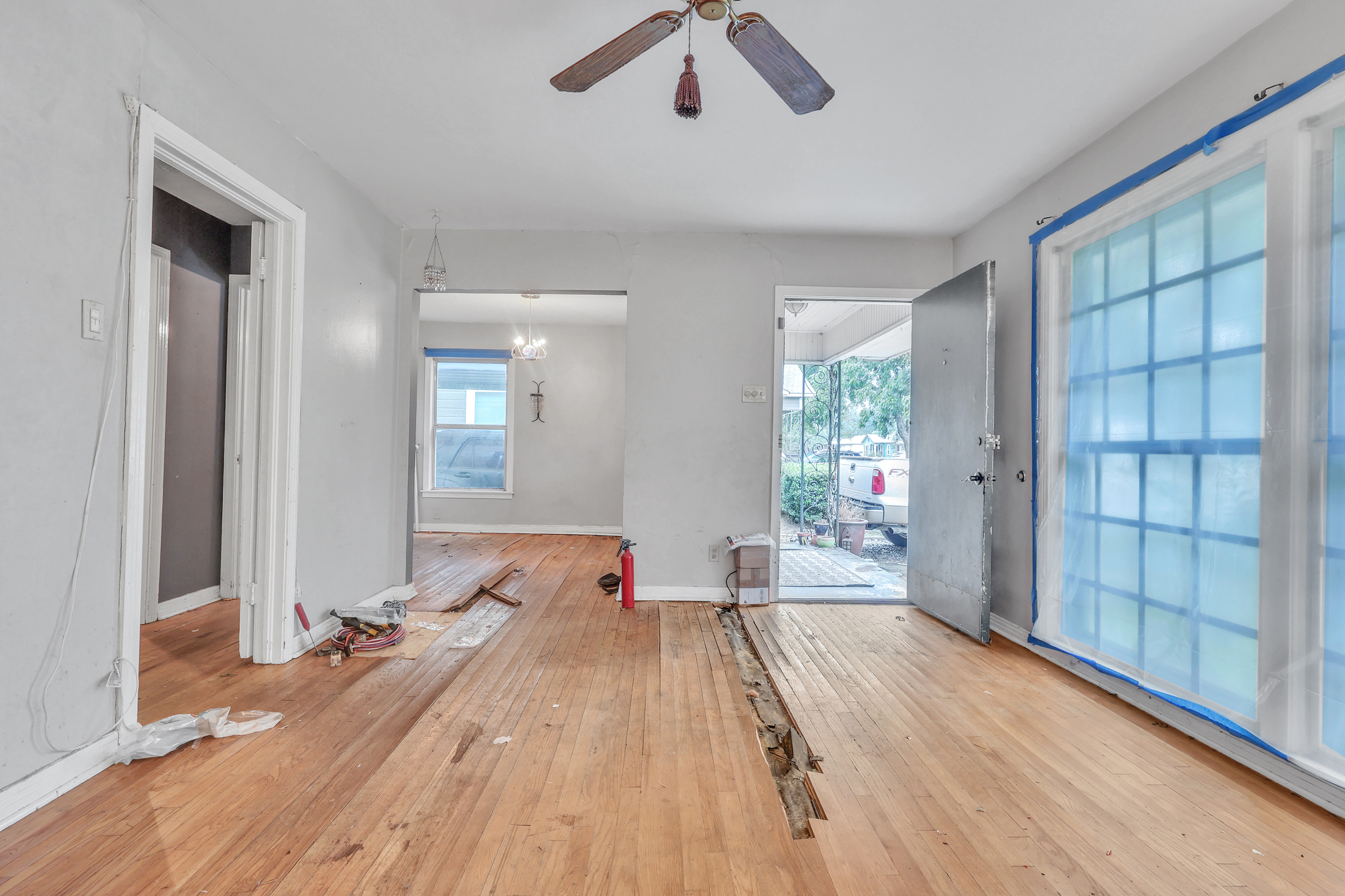 Whole home renovation in Dallas TX - before photo 2